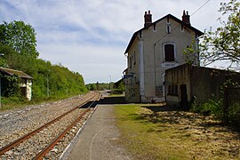 Direction Saint-Amand-Montrond.