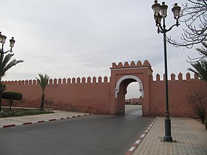 Gate - panoramio (28).jpg