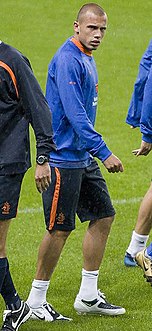 Heitinga in 2008 during training. Heitinga 08.08.jpg