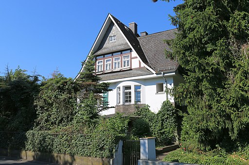 Herborn - Wohnhaus Konrad-Adenauer-Straße 46 (KD.HE 133045 1 07.2015)