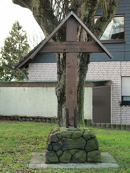 File:Herne Pestkreuz Börnig.jpg