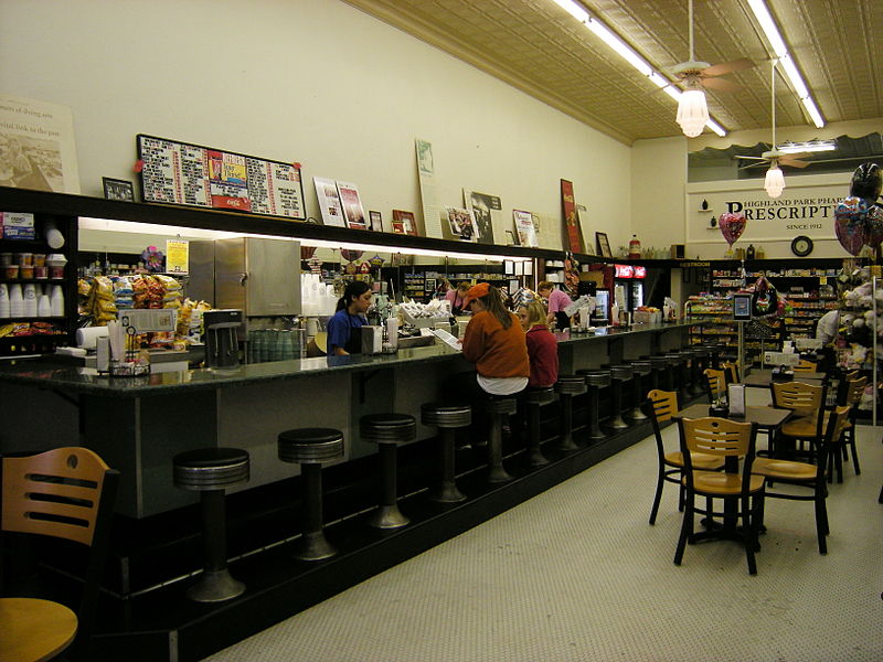 File:Highland Park Pharmacy interior 02A.jpg
