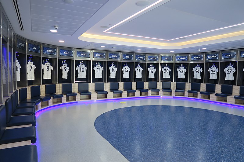 File:Home dressing room of Tottenham Hotspur Stadium.jpg