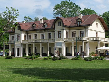 Hotel Hercegovina v lázeňském parku