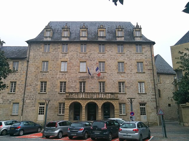 Ang Town Hall sa Brive-la-Gaillarde