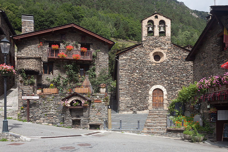 File:Igrexa de Sant Serní de Llorts. Ordino. Andorra 88.jpg