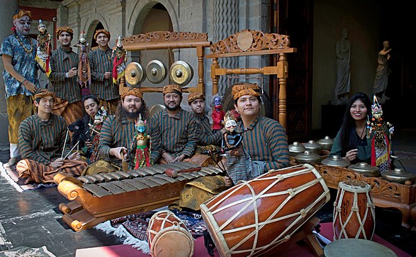 Sundanese Gamelan Degung being played in Museo Nacional de las Culturas Mexico, Indra Swara Gamelan Group, on 2 April 2018