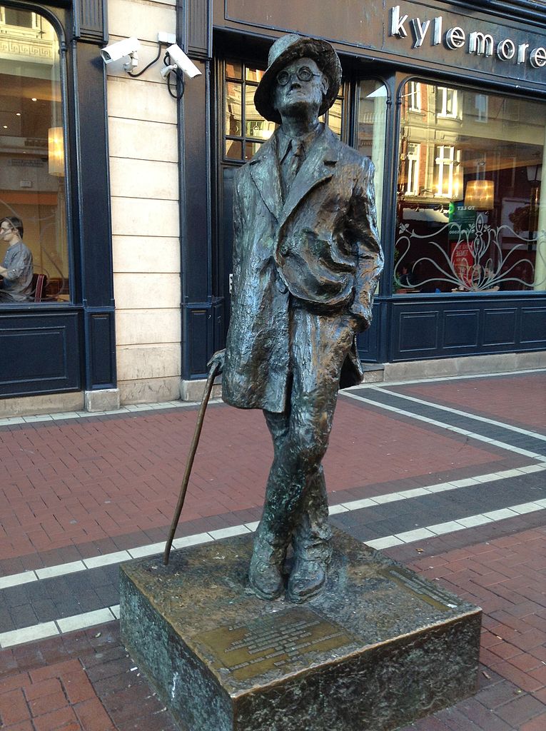 James Joyce Statue in Dublin. Source: Wikimedia Commons