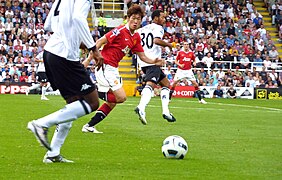 Ji-Sung Park vs Fulham.jpg