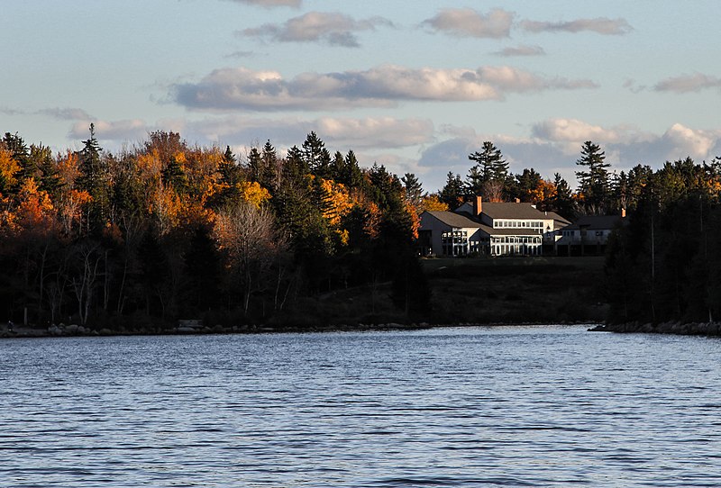 File:Jordan Pond, Jordan Pond House (56136fb3-7420-488e-9cef-3efd149f20f7).jpg