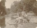 Leden van de Toemoekoemak-expeditie op de oever van de Sipaliwini (1907)
