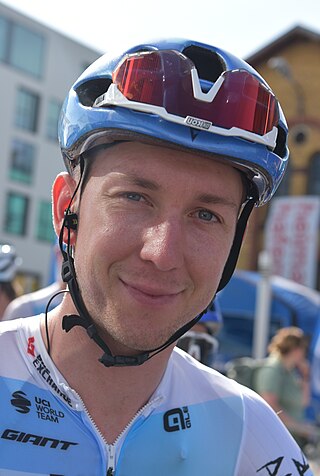 <span class="mw-page-title-main">Kaden Groves</span> Australian cyclist (born 1998)