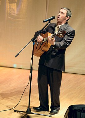 Константин Тарасов на концерте проекта «Песни нашего века» в 2006 году