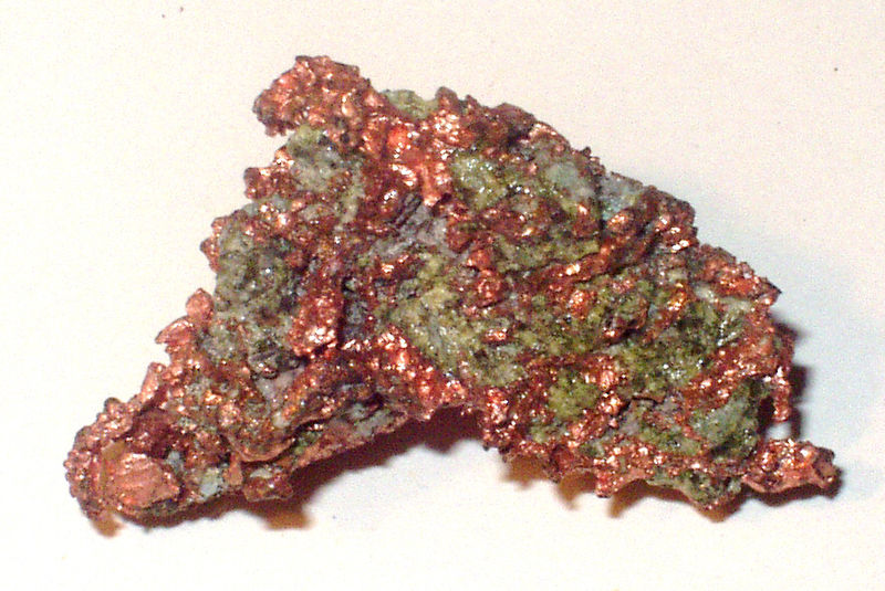 Plik:Kupfer mineral erz.jpg