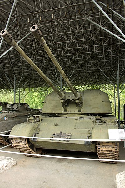 File:Lešany, vojenské muzeum, protiletadlový dvojkanón ZSU-57-2 II.JPG