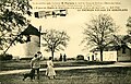 Le 30 octobre 1908, l'aviateur Henry Farman passe à proximité du moulin à vent