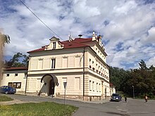 Dosiero:Libušín_-_townhall_pic01.jpg