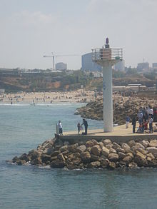 Leuchtturm, Herzliya.JPG