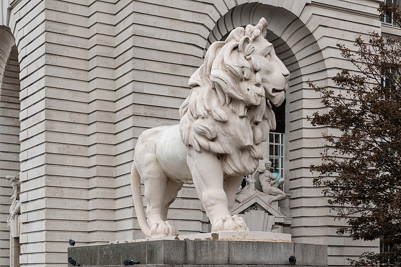 File:London, Westminster Bridge -- 2016 -- 4622.jpg