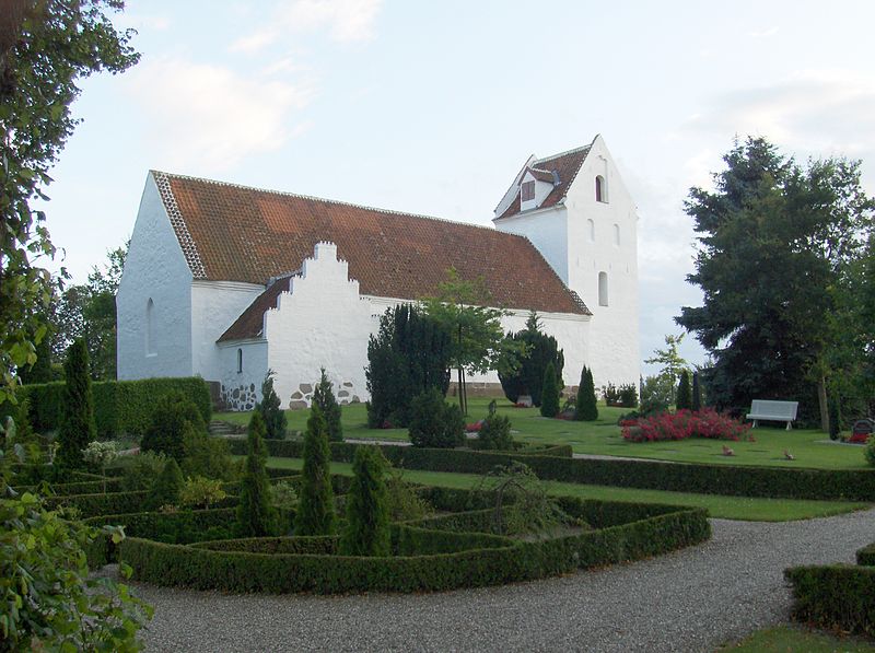 File:Longelse Kirke.JPG