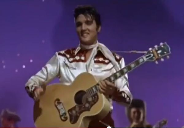 Presley performs (Let Me Be Your) Teddy Bear.