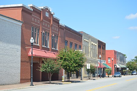 Main at Walker, Chase City.jpg