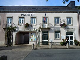 The town hall in Plouay