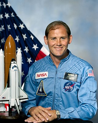 <span class="mw-page-title-main">Sonny Carter</span> American astronaut, chemist, and U.S. Navy officer (1947–1991)
