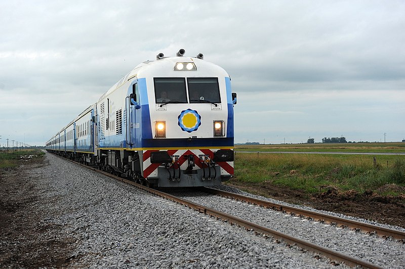 File:Mar del Plata train.jpg