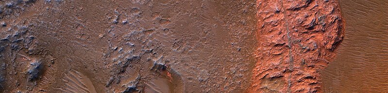 File:Mars - Central Uplift of Well-Exposed Taytay Crater.jpg