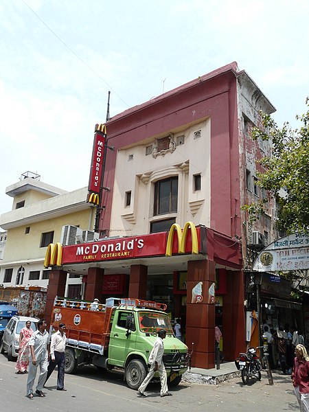 File:McDonald's in Chandni Chowk, Old Delhi (4142476659).jpg