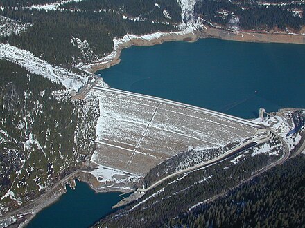 Самая высокая дамба. Черчилл-Фолс (ГЭС). Плотина Деринер. Гидроэлектроэнергия Канада.