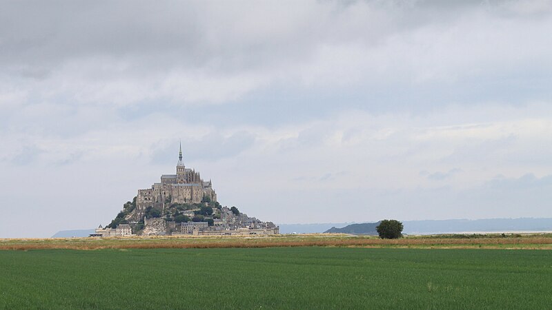 File:Mont Saint Michel (117315615).jpeg