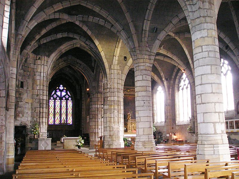 File:Montluçon, Notre-Dame, innen.jpg