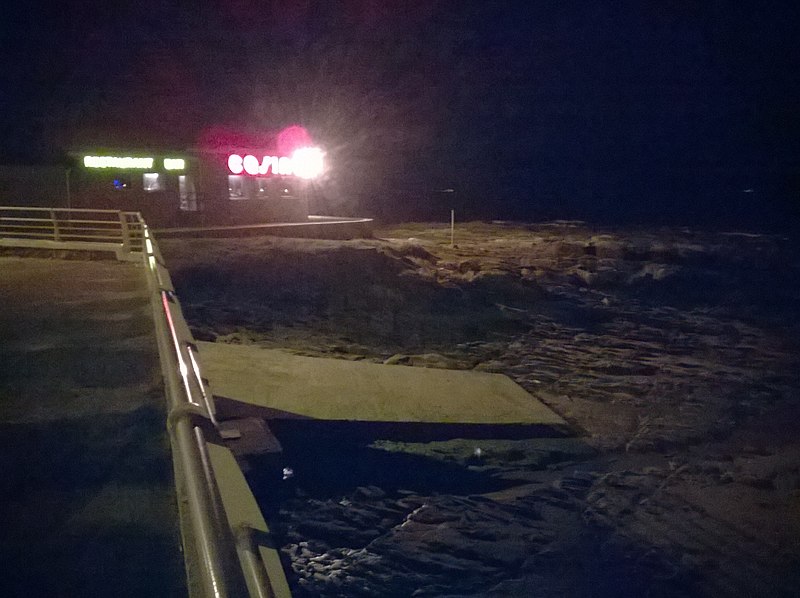 File:Morbihan Quiberon Casino Promenade 03-02-2016 - panoramio.jpg