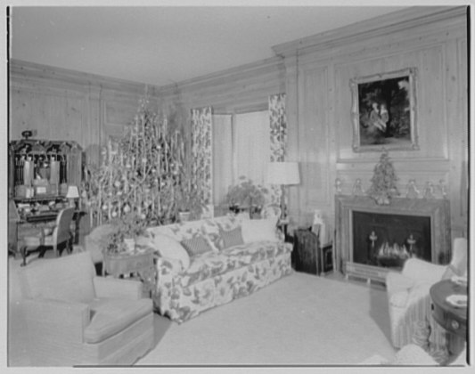 File:Mrs. Robert M. Hillas, residence in Indian Harbor, Greenwich, Connecticut. LOC gsc.5a28750.tif