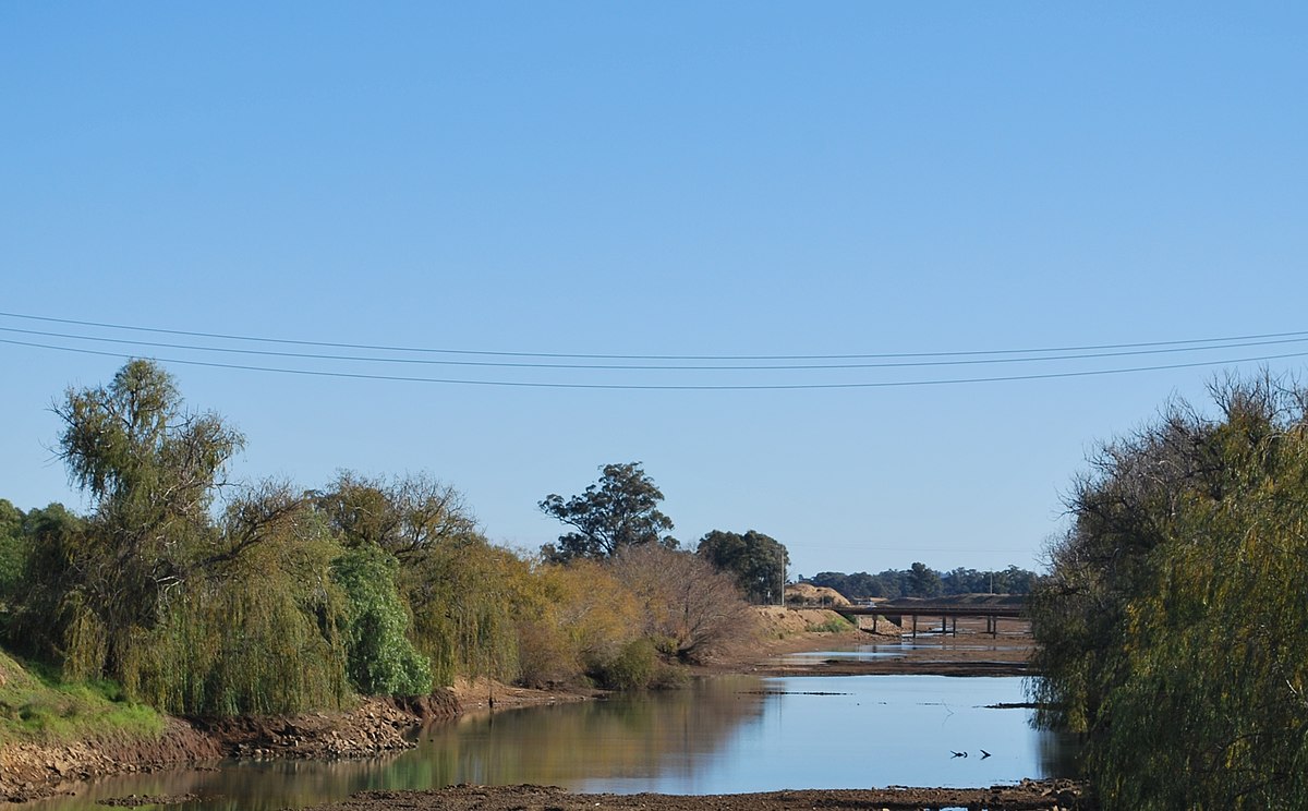 Mulwala Canal httpsuploadwikimediaorgwikipediacommonsthu