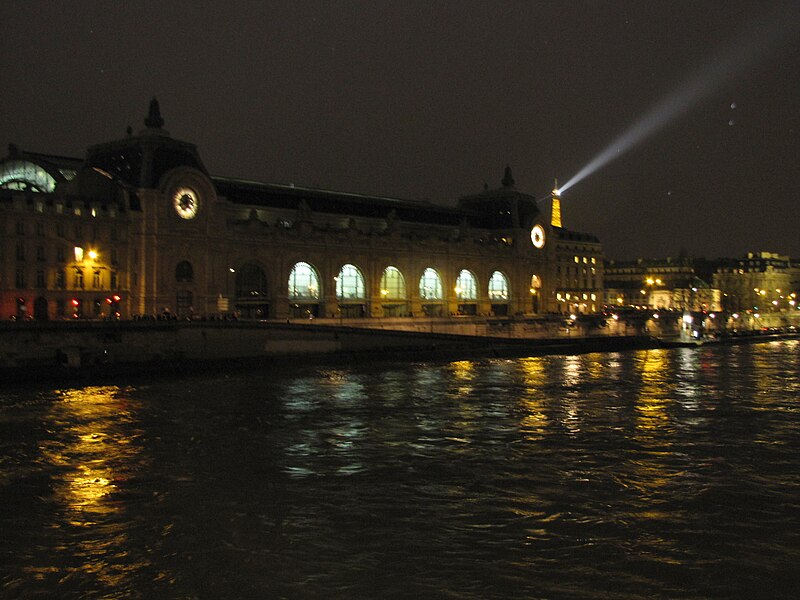 File:Musée d'Orsay at night (103).jpg