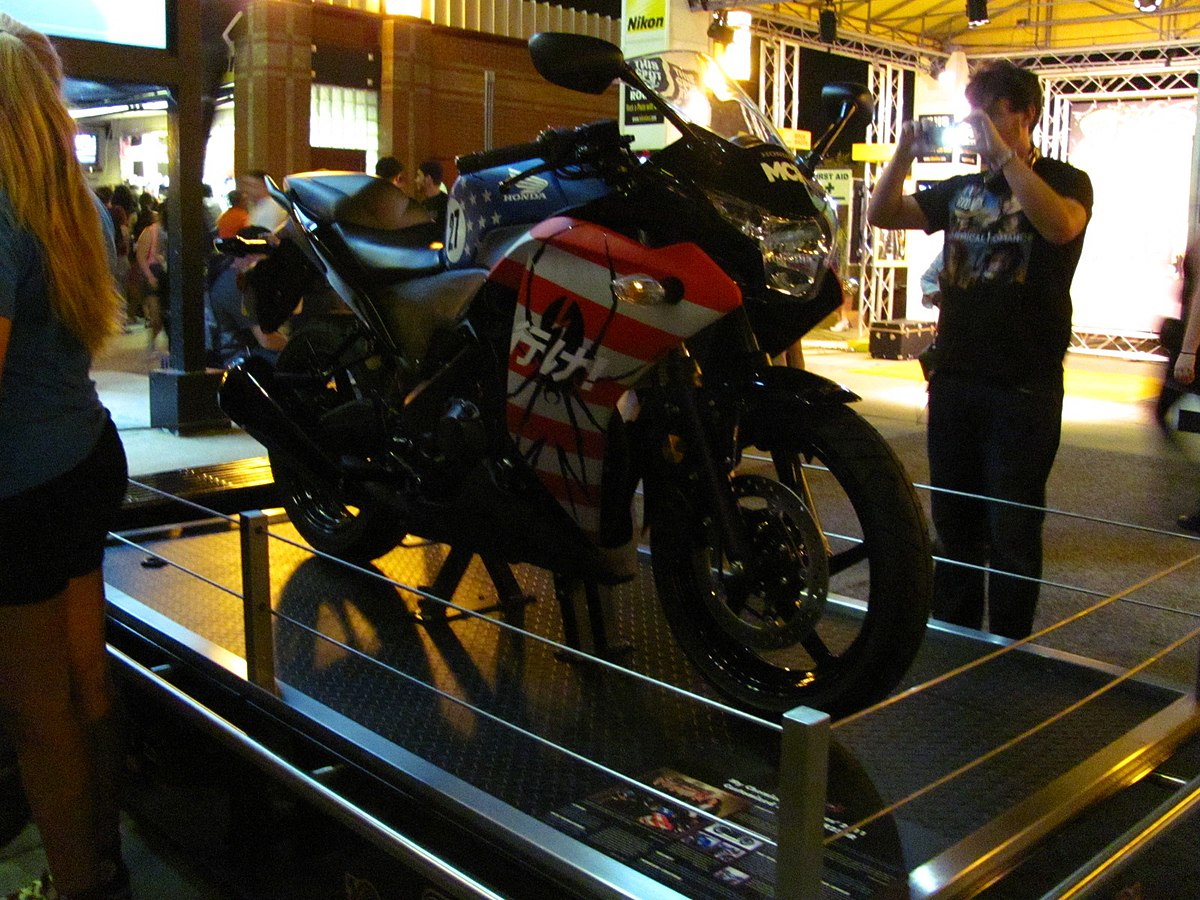 File:My Chemical Romance Honda Civic Tour motorcycle.jpg - Wikimedia Commons1200 x 900