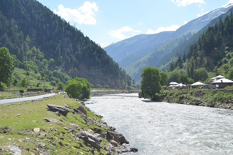 File:Naran Valley - Kunhar River (bb).JPG