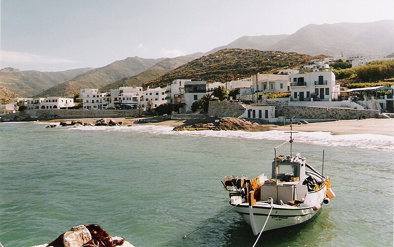 File:Naxos-Apollonas.jpg