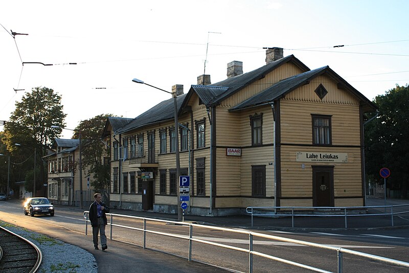 File:Near Tallinn train station.jpg