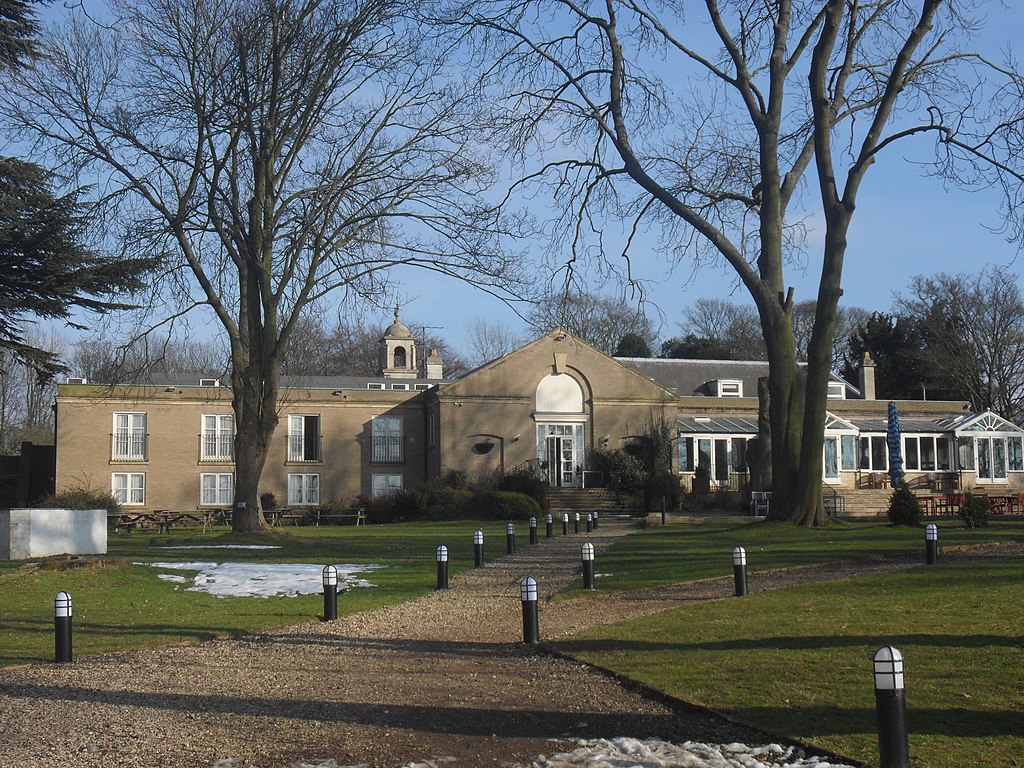 Picture of Normanton Park Hotel courtesy of Wikimedia Commons contributors - click for full credit