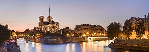 Notre-Dame de Paris as seen from the pont de la Tournelle