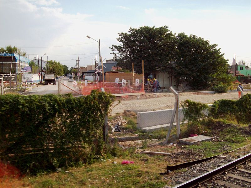 File:Obras para el viaducto Ringuelet 08.JPG