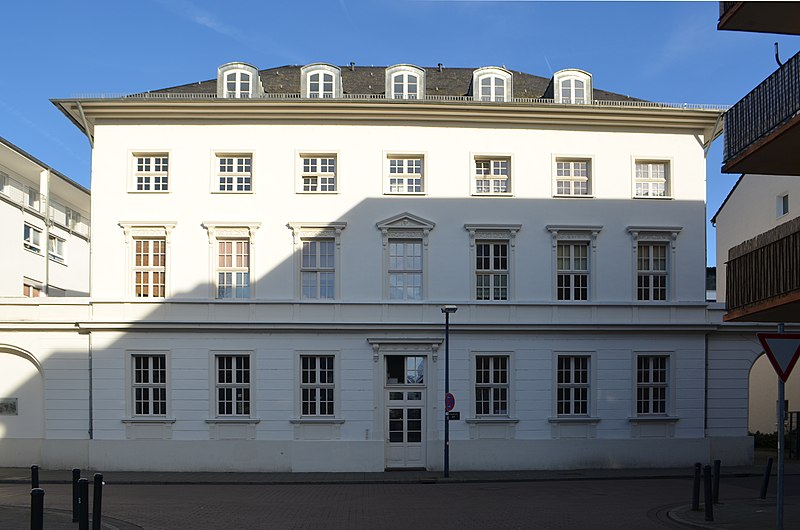 File:Offenbach, Schlossstraße 27.jpg