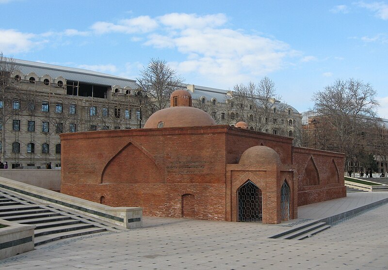 File:Old bath in Ganja.jpg