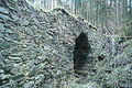 Čeština: Starý silniční most u Červené Lhoty, okr. Třebíč, jižní spodní pohled. English: Old road bridge near Červená Lhota 4, Třebíč District.