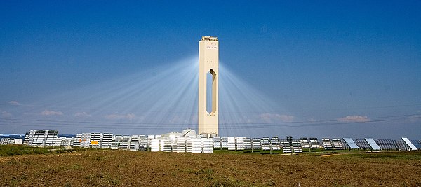 The 11MW PS10 near Seville in Spain. When this picture was taken, dust in the air made the converging light visible.