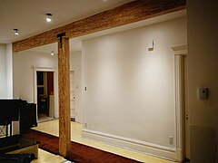 Parallam Parallel strand lumber in appartement.jpg